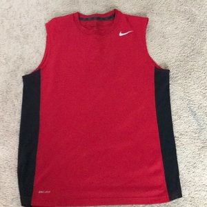 sleeveless nike workout shirt
